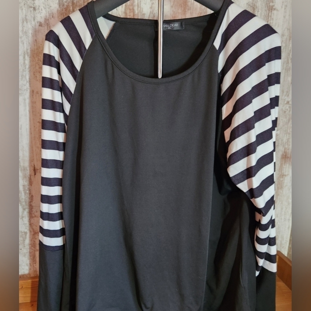 Black and White Striped Sleeve Tunic